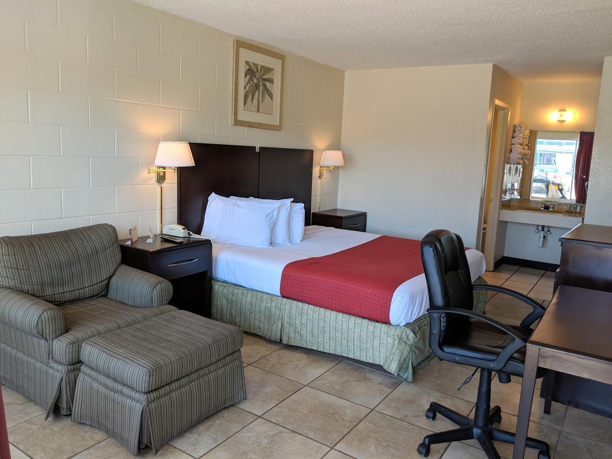 American Quality Lodge Panama City Buitenkant foto